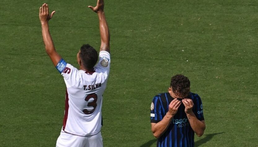 Mantan Kiper Italia Luca Marchegiani Pertanyakan Konsistensi dan Situasi Internal Inter Milan
