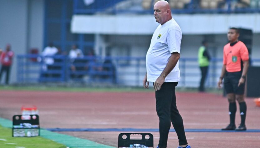 Preview Liga Super 2025-2026: Strategi Rotasi Bojan Hodak untuk Laga Sengit Arema FC vs Persib