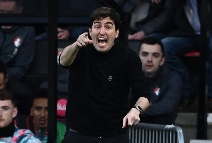 Rumor Andoni Iraola ke Manchester United: Antara Prestasi di Bournemouth dan Bantahan Fabrizio Romano